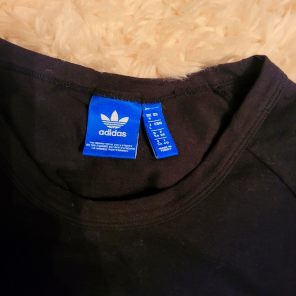 Adidas Long Sleeve Fitted Crop - Picture 2 of 3